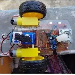 Gambar 10 Implementasi Perangkat Keras Robot Tampak Atas 