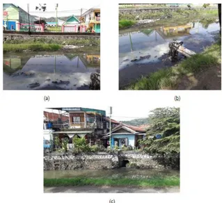 Gambar 5. Situasi Sungai Acai Saat Tergenang Sampah  Botol Plastik, Sumber: Hasil Observasi 