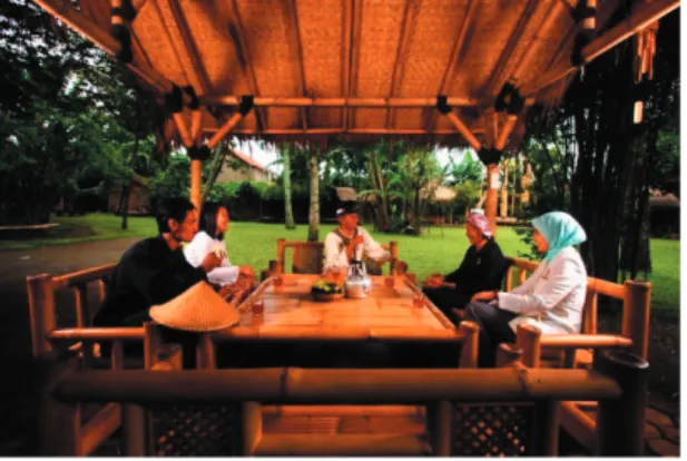 Gambar 2.7 Warung Bambu Sumber: Saung Angklung Udjo