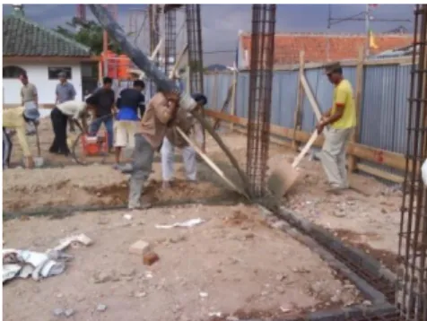 Gambar 7.3.2.4 Pengecoran dengan concrete pump. 