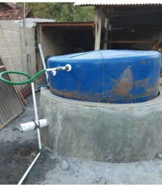 Gambar  2  menunjukkan  digester  biogas tipe floating tank yang sudah diinstal  dengan  spesifikasi  teknis  diberikan  pada  Tabel  1