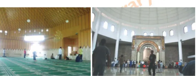 Gambar 2.3 - Ruang Dalam Masjid 