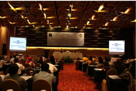Gambar  5.  Sosialisasi  Hasil-Hasil  Kesepakatan  Kerja  Sama  Perdagangan  Internasional di Palembang