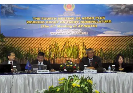 Gambar  4.  Pertemuan  ke-4  ASEAN-Plus  Working  Group  on  Tariff  Nomenclature