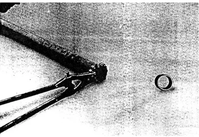 Gambar 5.2.b Perkakas pemotong pipa besi tuang untuk air kotoran dengan  pemotong jenis penjepit 