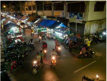Gambar 3.3 Aktivitas Perdagangan di Kawasan pertokoan di  Jalan Ahmad Yani Binjai pada Siang Hari 