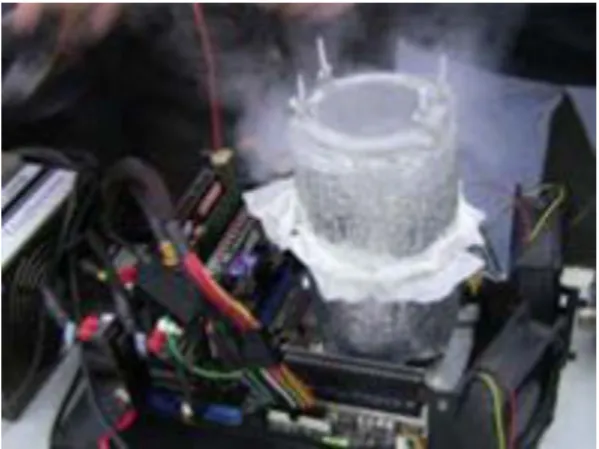 Gambar 29. Dry Ice Cooler dan Nitrogen cair  5. TEC (Thermoelectric Cooler).  