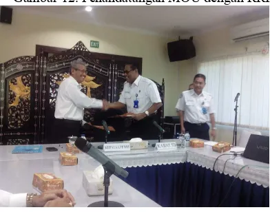 Gambar 12. Penandatangan MOU dengan RRI 