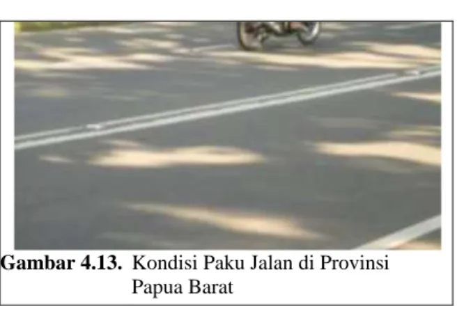 Tabel 4.9.  Alat pemberi Isyarat Lalu Lintas di Beberapa Ruas Jalan propinsi  Papua Barat  Ruas Jalan  Panjang (Km)   Jlh/  Simpang/R.jalan  (Titik)  Kebutuhan (APIL/WL  (1set/Titik)   Terpasang Hingga Tahun 2012  Terpa-sang  (unit)  Sisa  (unit)  1