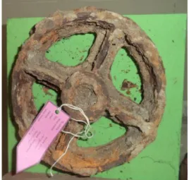 Foto 6.  Roda besi temuan dari Situs Tambang Batu Bara  Oranje Nassau, koleksi Balai Arkeologi Banjarmasin