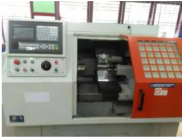 Gambar 3.3. Mesin bubut CNC 