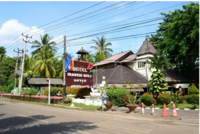 Gambar  5. Bangunan Nuansa Bali Hotel Anyer  Sumber : traveloka/nuansa-bali-hotel-anyer.com 