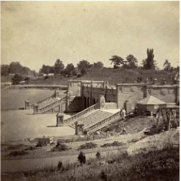 Gambar 4.  The Terrace, Central Park, NY,Sumber: foto karya Victor Prevost, 10 September 1862