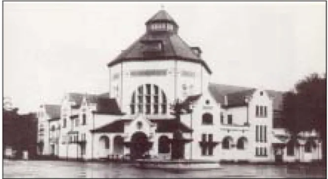 Gambar 14. Kantor PTT (Post, Telegraaf en Tele- Tele-foon) di Jogjakarta yang dirancang oleh BOW  pada Th