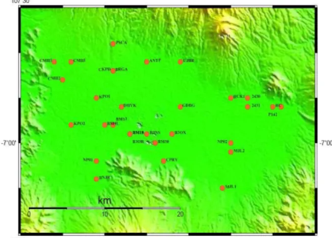 Gambar  2  Sebaran  titik  pantau  GPS  untuk  pemantauan  penurunan  muka  tanah  di  Cekungan  Bandung 