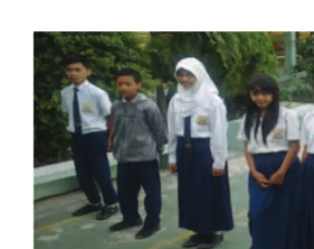 Gambar 2.4 Menceritakan secara berantai