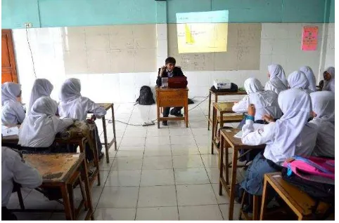 Gambar 6. Siswa Menyimpulkan dan Mencatat 