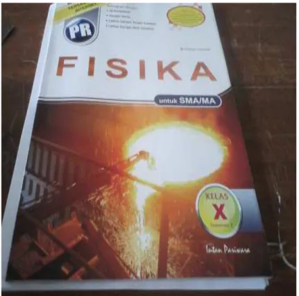 Gambar  4.5.  Buku  paket  yang  tersedia  di  SMA  Negeri  I  Belik  dan  SMA Muhammadiyah Belik 