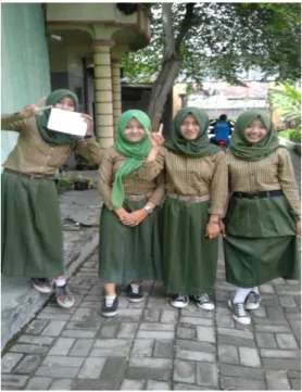 Gambar 5. Fenomena narsisme 