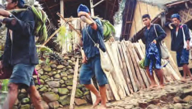 Gambar 2.1 Suku Baduy