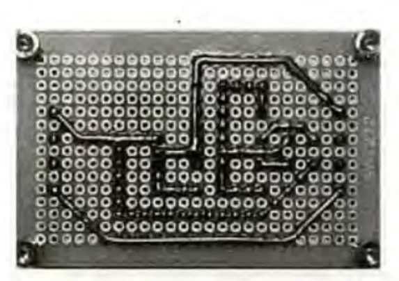 Gambar 2.10 PCB Matrix Strip Board 