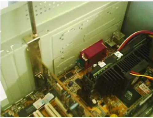 Gambar Pemasangan baut VGA Card 