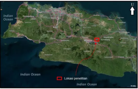 Gambar 1. Peta lokasi pemantauan gerakan tanah di jalur jalan Cadas Pangeran, Kabupaten Sumedang, Provinsi  Jawa Barat (Sumber: Bing Map)