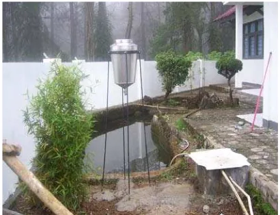 Gambar 6. Penakar hujan di Pos Pengamatan Gunung Api Gunung Tangkubanparahu.