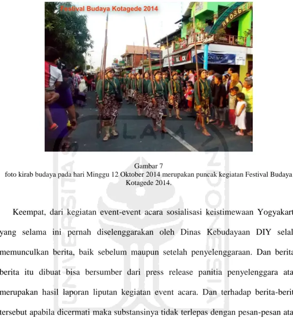 foto kirab budaya pada hari Minggu 12 Oktober 2014 merupakan puncak kegiatan Festival Budaya  Kotagede 2014
