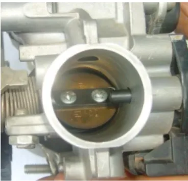 Gambar 2.13 Letak Intake Air Temperature Sensor (PT. Astra Honda Motor  :2014) 