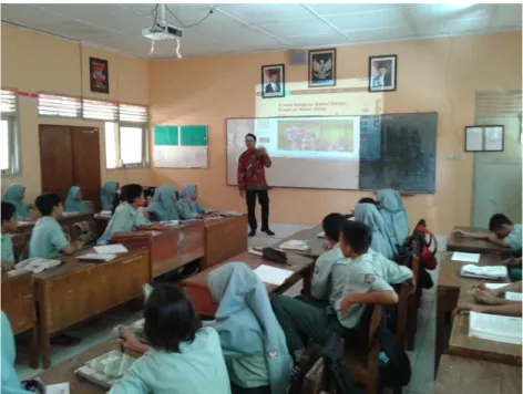 Foto kegiatan pembelajaran saat metode debate 