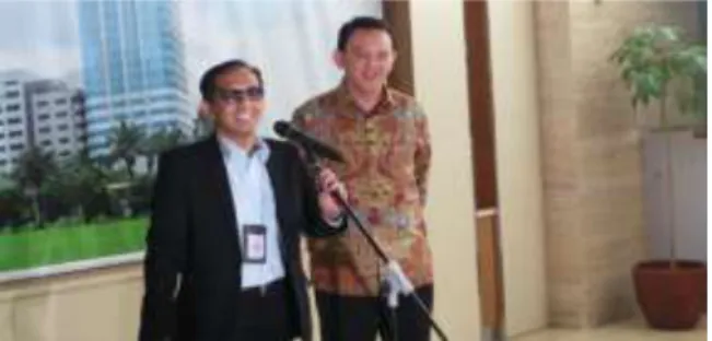 Gambar 5 Juru Bicara Badan Pemeriksa Keuangan (BPK) Yudi  Ramdan dan Gubernur DKI Jakarta Basuki Tjahaja Purnama,  seusai pemeriksaan pembelian sebagian lahan RS Sumber Waras, 