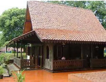 Gambar 5. Rumah adat Betawi (Rumah Kebaya)  Sumber: (http://senibudaya12.blogspot.com) 