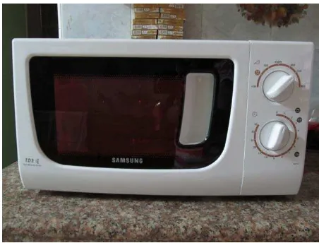 Gambar 3. Microwave (Samsung MW 71C) 