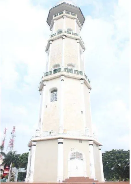 Gambar 18: Menara Masjid Raya Baiturrahman 