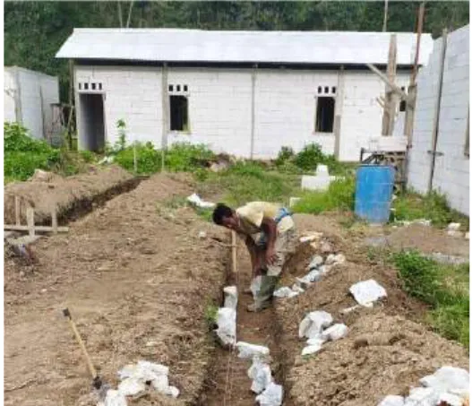 Gambar 3. 3. Pemasangan Batu Pecah  Drainase Eksisting 
