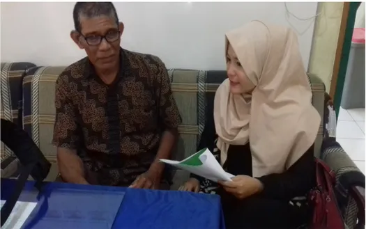 Gambar 1 . Wawancara dengan guru Bimbingan dan Konseling SMP Negeri 1 Darusalam Aceh Besar