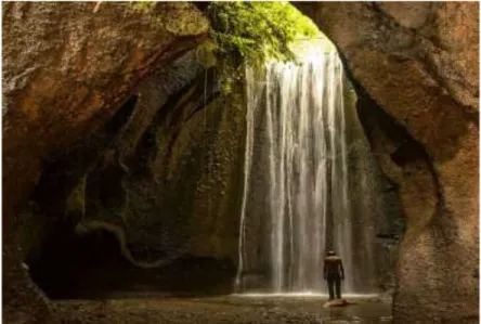 Foto 5 : Tukad Cepung Waterfall  Sumber : Dokumentasi penulis, 2017. 