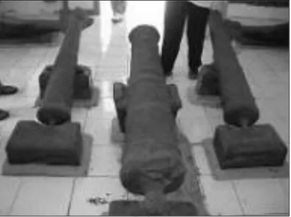 Gambar 4.1.  Meriam Kuno Peninggalan Baba Desan di Kampung  Padang 