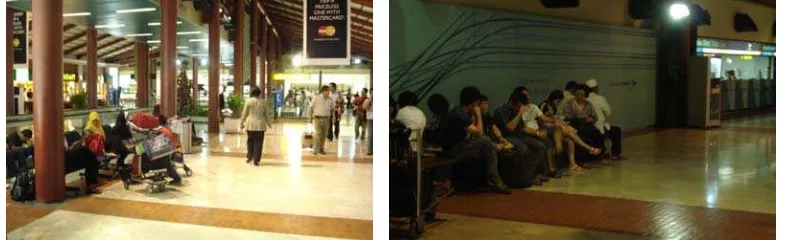 Gambar I.2  Suasana menunggu di Terminal Bandara Soekarno – Hatta