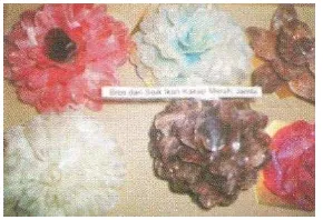 Gambar 5. Bros Bunga Mawar 