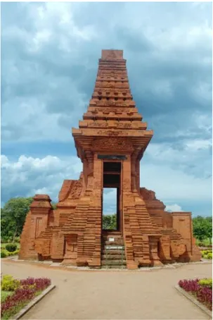 Gambar 2.36 Candi Bajang Ratu di Trowulan Sumber : https://id.wikipedia.org/wiki/Candi 