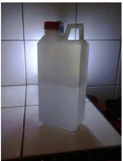 Gambar 3.2 Resin polyester tak jenuh 