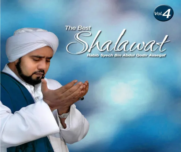 Gambar  3.  Salah  satu  cover  CD  (Compact  Disc)  dari  album  Habib  Syech  bin  Abdul Qadir Assegaf
