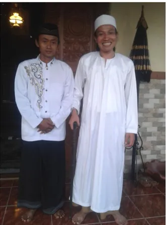 Foto Bersama dengan Beliau Al-Habib S. Muhammad Asyhari Adzomat Khon  selaku pendiri Majelis Faletehan dan penyebar Shalawat Syafa’ah 