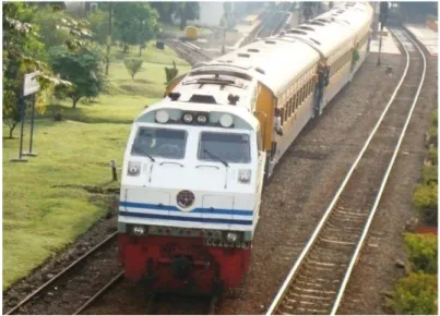 Gambar I-1.  Kereta api penumpang 