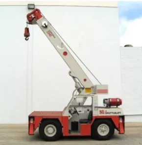 Gambar 2.1 Carry Deck Crane