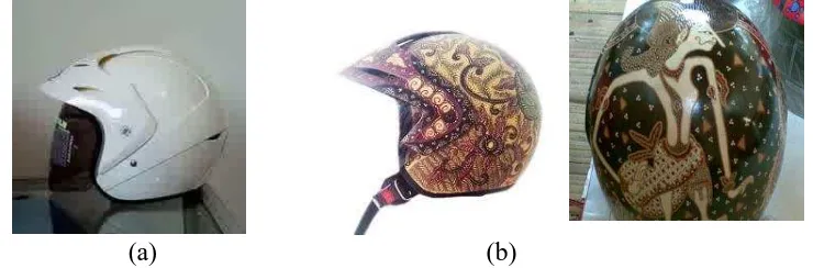 Gambar 2.1 Contoh Helm Tanpa Motif dan Bermotif Batik 