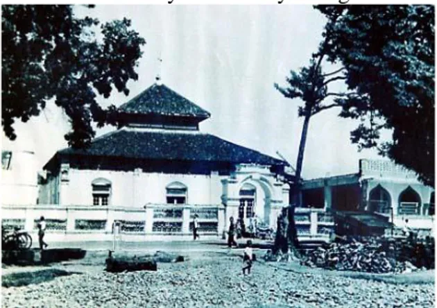 Gambar 4.11 Renovasi Pertama Masjid Agung  Baiturrahman  