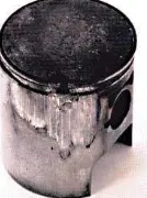 Gambar 1. Kerusakan pada  crown piston [2]  